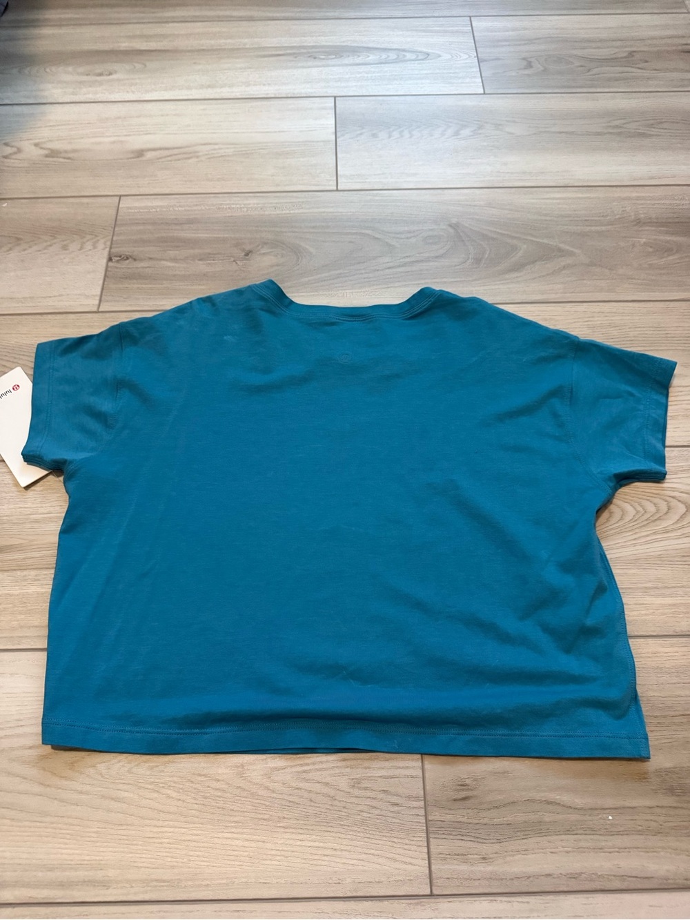 NWT Lululemon Cates Tee - Marlin - Picture 6 of 7